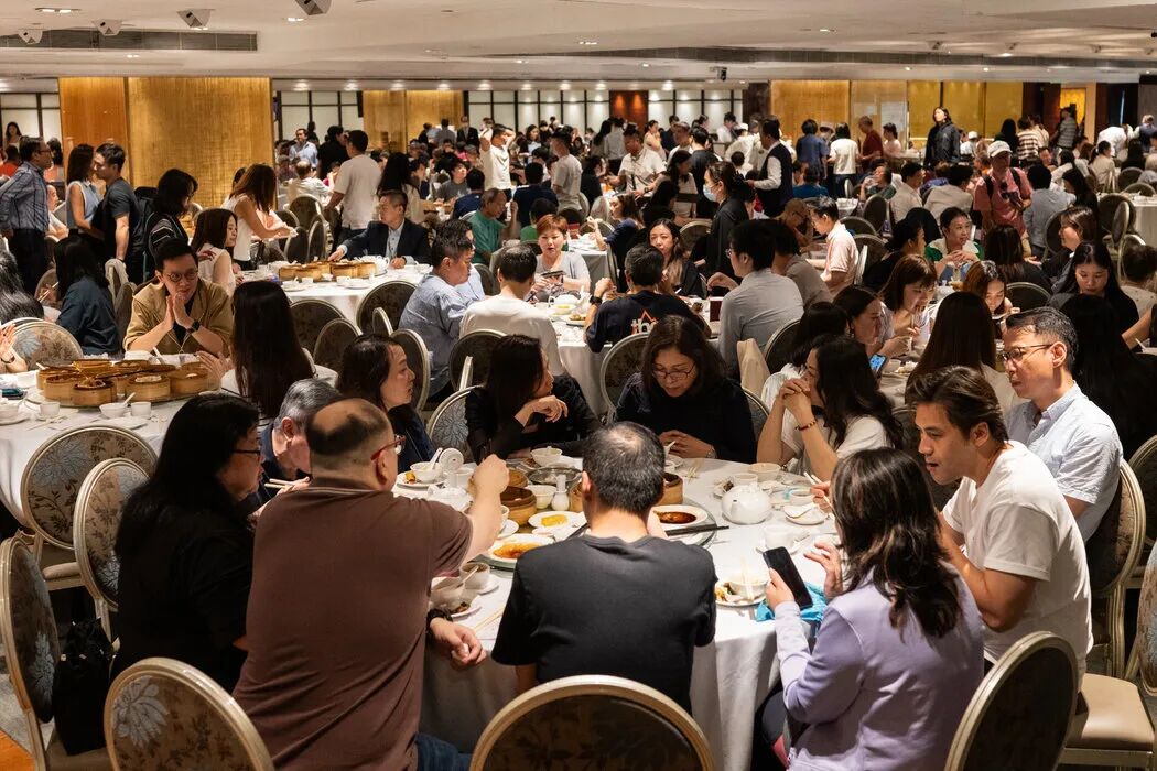 点心车阿姨”谢幕：香港传统早茶文化渐成回忆- 纽约时报中文网