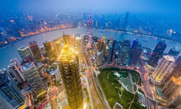 图源：https://www.businessinsider.com/china-cities-crowded-time-lapse-2017-8
