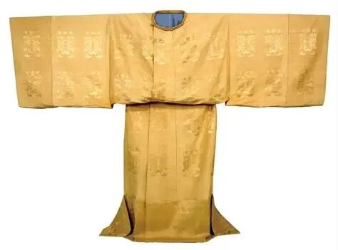 明治天皇百十年祭記念・明治天皇御生誕百七十年祭記念展「みかどの御召物―明治天皇の黄櫨染御袍－」明治神宮ミュージアム