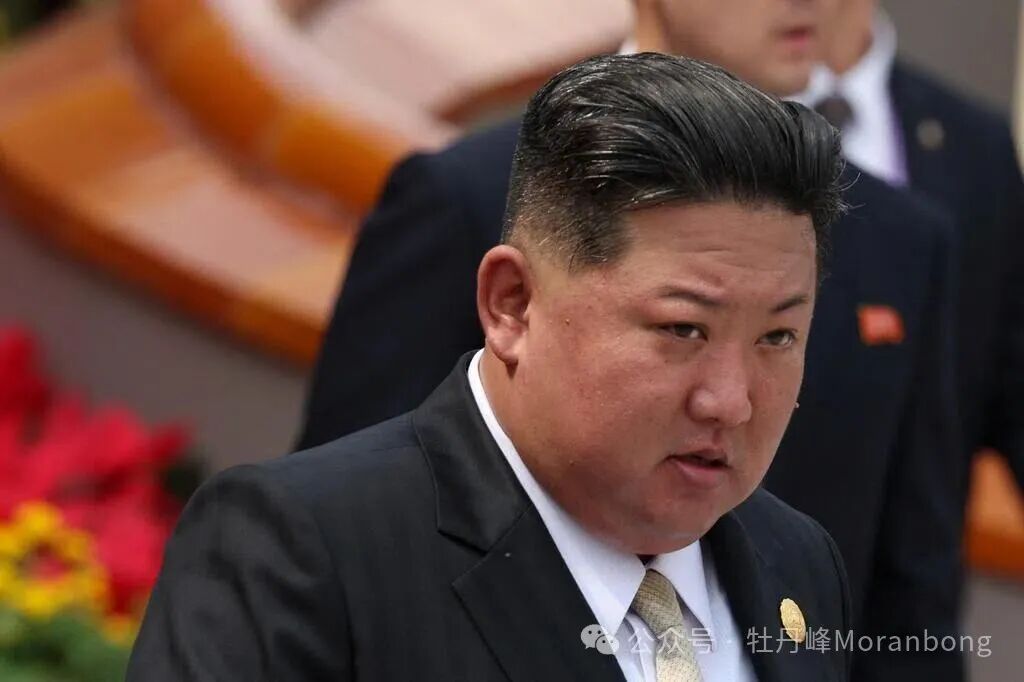 参加九三阅兵金正恩与韩国国会议长握手| 联合早报