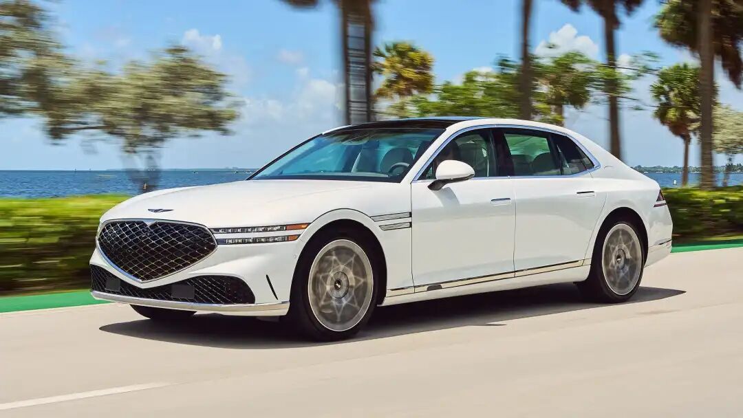 2025 Genesis G90 Review, Pricing, and Specs