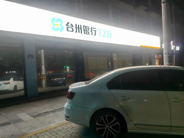 11decd137789aad9c6e1f0de44a9e2ed.jpg