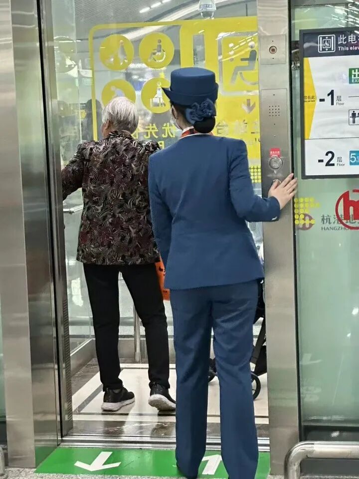 0.jpg