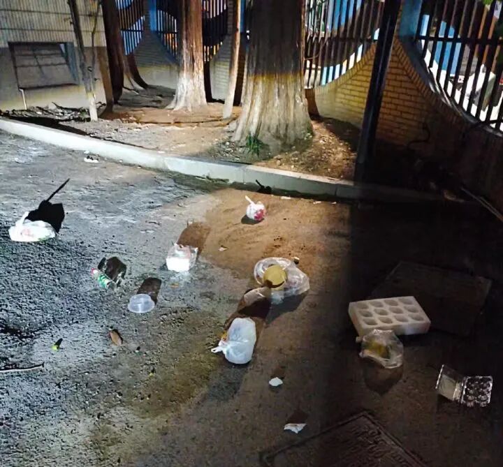 2e9e4bc1bce0d7ad09a579b73cf8abf8.jpg