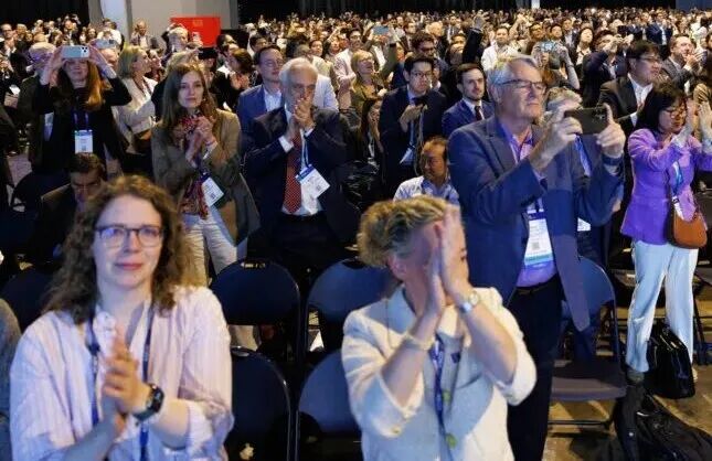 A standing ovation for RevMed, and caution for Akeso | STAT