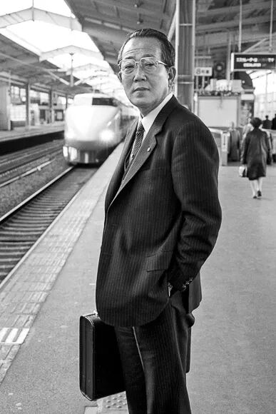 Facebook Archive] Inamori Kazuo Through the Eyes of Photographer Junichi Ota | Notable Moments | Kazuo Inamori Archive | Official Site of Kazuo Inamori