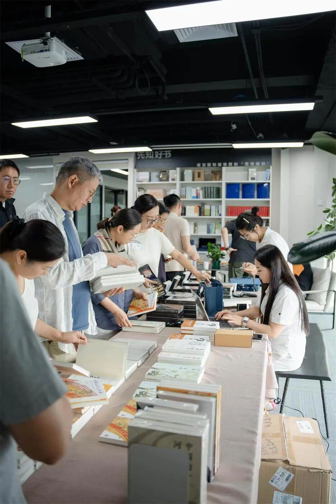 活动照片2.jpg