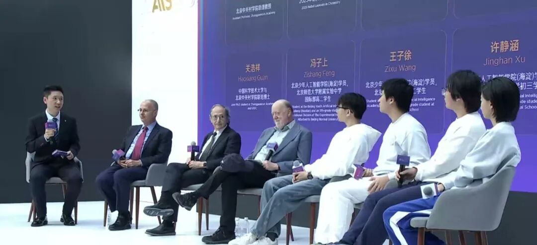 左起：郝策、亚吉、莱维特、唐加拉、关浩祥、冯子上、王子徐、许静涵