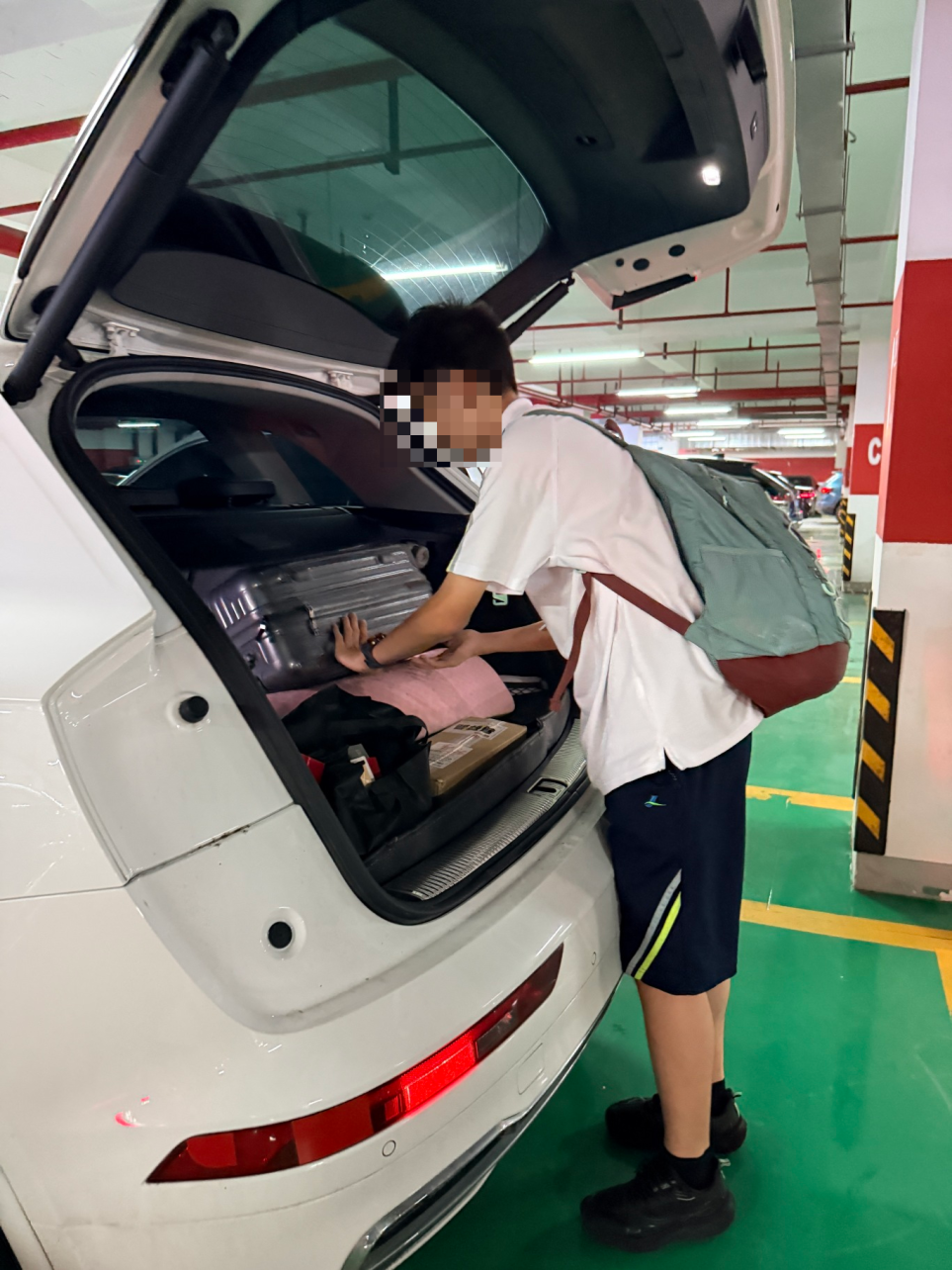 939651ca1fdc1c0a23ca1d80ce08903b.jpg