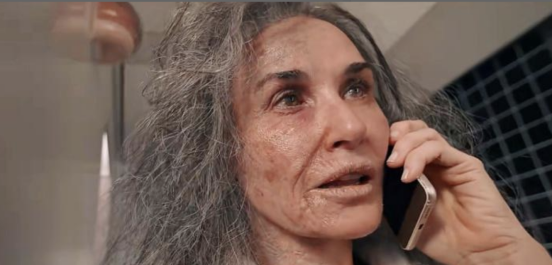 人的脸 AI 生成的内容可能不正确。
