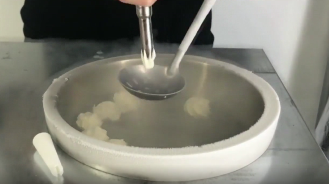 使用液氮制作冰淇淋的安全性如何？ - 知乎