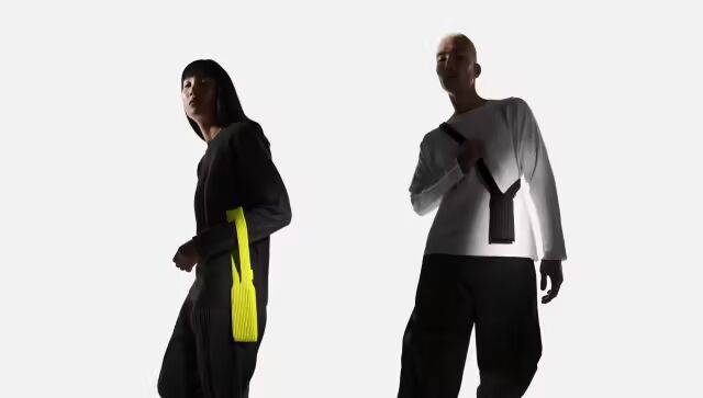 Apple-iPhone-Pocket-and-ISSEY-MIYAKE-hero_big.jpg.large_2x.jpg (1960×1113)