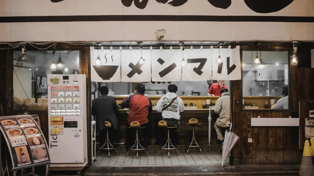 日本拉麵店點解得咁少座位？台網民熱議 引出內行人一句突破盲腸