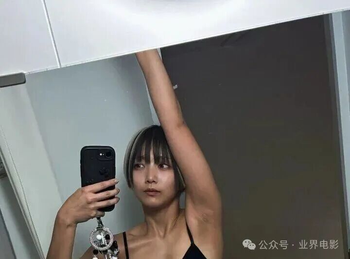 星乃莉子宣布退出事务所，但会继续拍片。图撷取自X