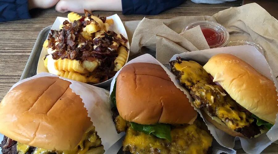 Shake Shack Theater District, New York City - Hell"s Kitchen - Menu, Prices & Restaurant Reviews - Tripadvisor