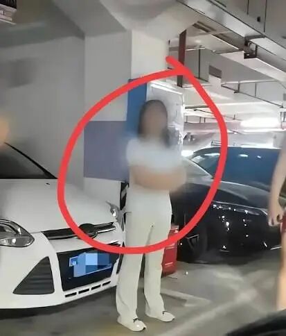 长沙女占车位，副科级为什么这么横？_凤凰网