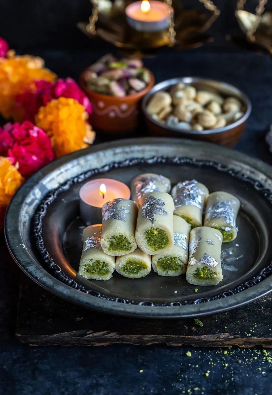 Kaju Pista Roll
