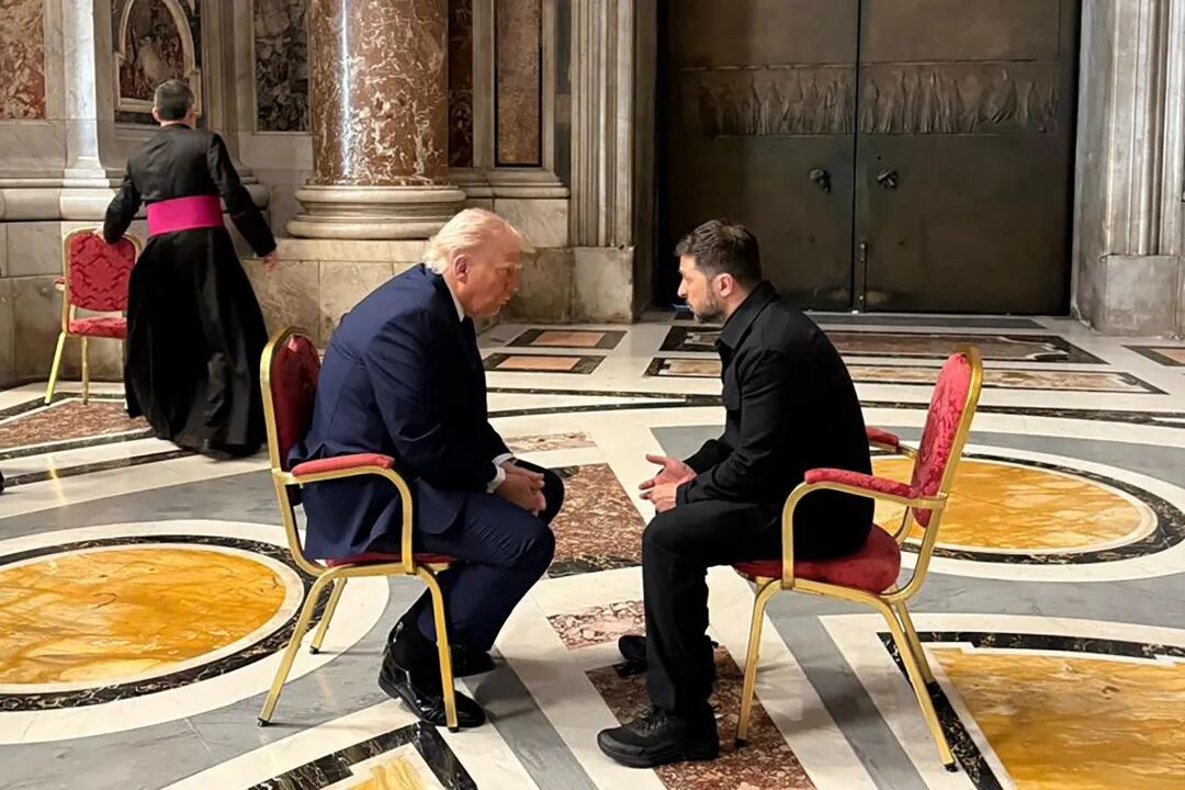 Trump reflects on 'moment of solace' with Zelenskyy at Pope Francis' funeral - ABC News