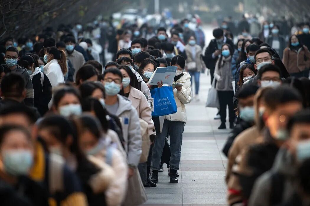 中国“考公”热升温，但一些年轻公务员已经感到后悔- 纽约时报中文网