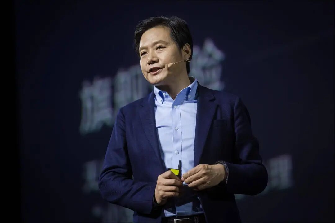 雷军的四次演讲，小米的四种局面_故事_创业_手机