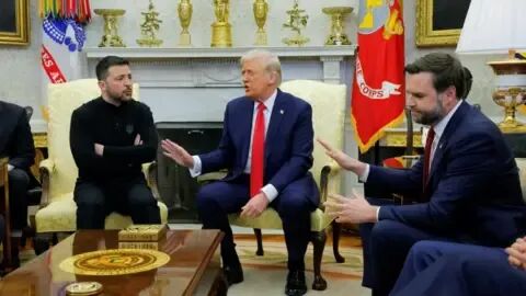 Moment Zelensky walks out of White House as press conference is cancelled