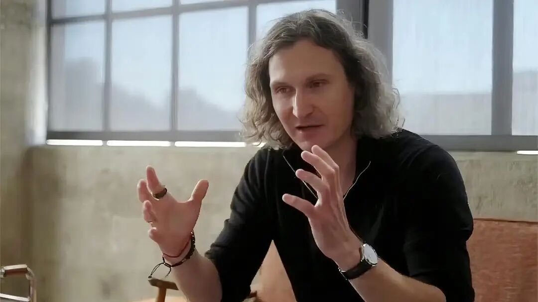 Ex-OpenAI Researcher’s Startup Targets Up to $1 Billion in Funding to Develop a New Type of AI