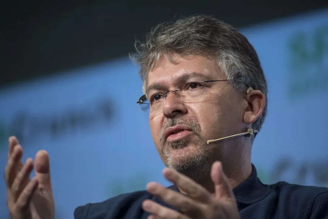 Apple AI Chief John Giannandrea Shows New iPhone Browser Search at Google Trial - Bloomberg