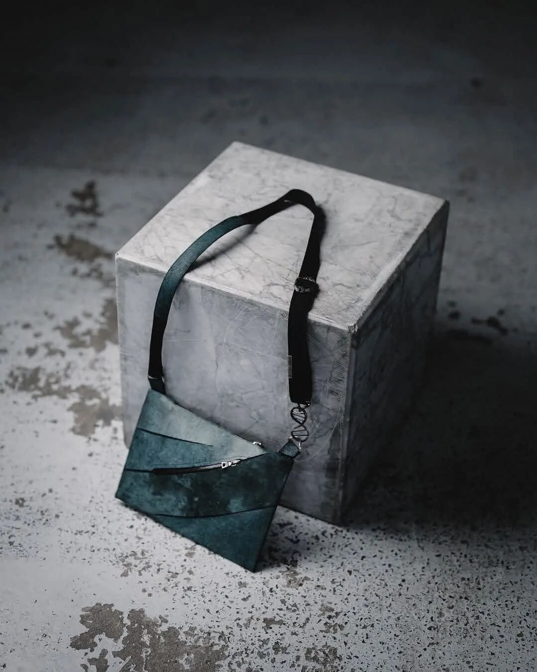 Leather bag
