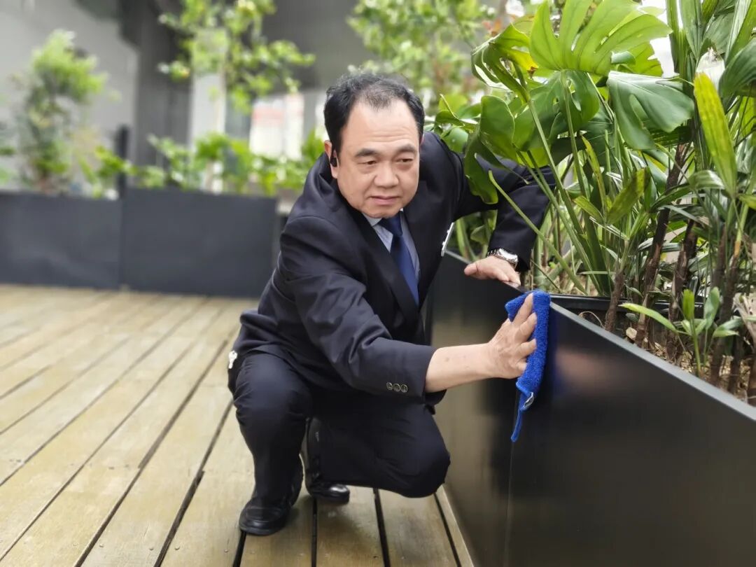 19现场清洁工作.jpg