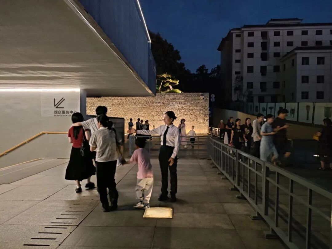 夜场服务.jpg