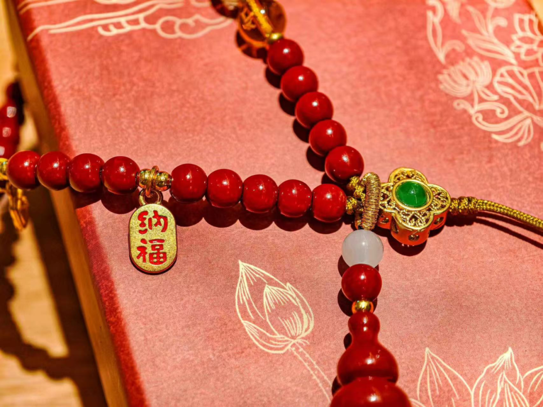 马王堆挂扣手机链.png